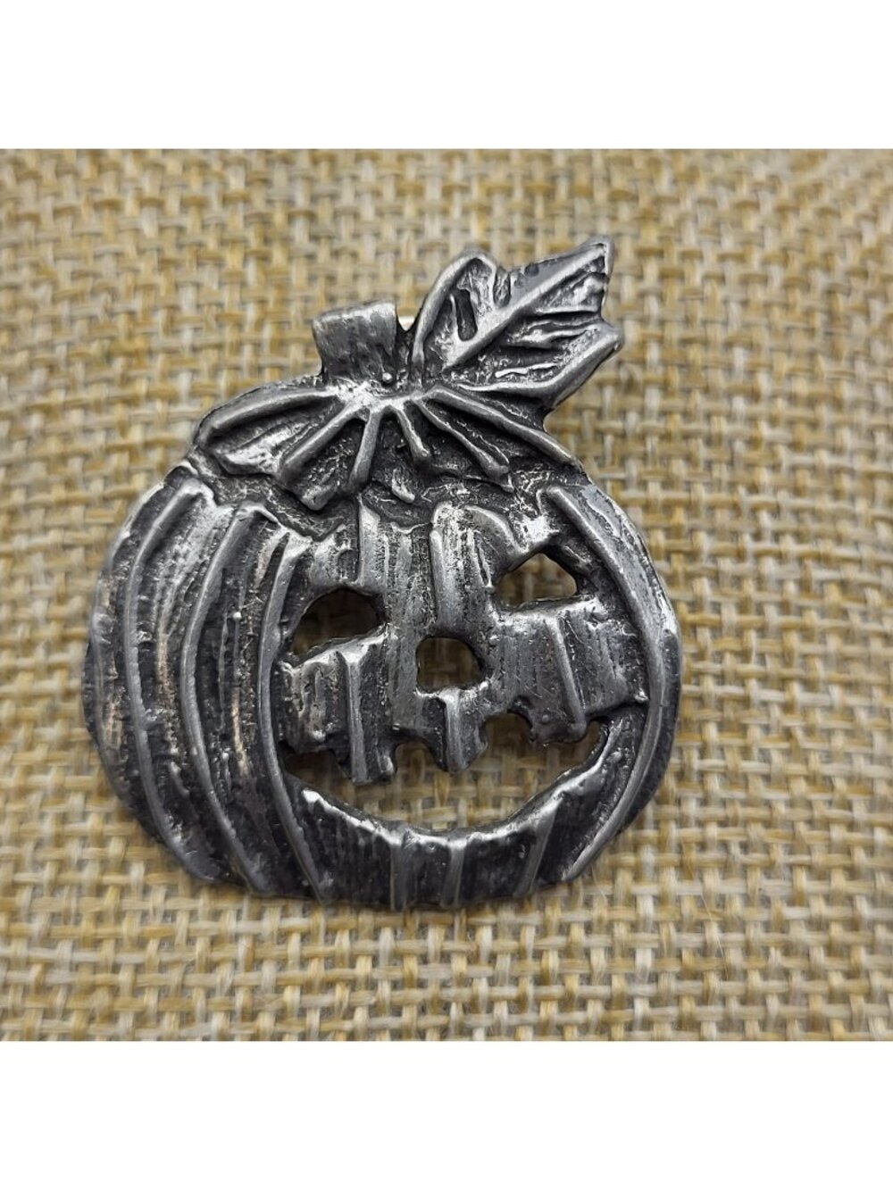 Fun Vintage Jack O Lantern Pumpkin Halloween tie tack lapel pin Spooky